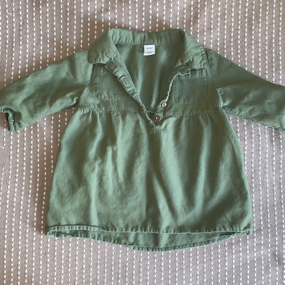 12-18mOlive Green Button-Front Tunic Top